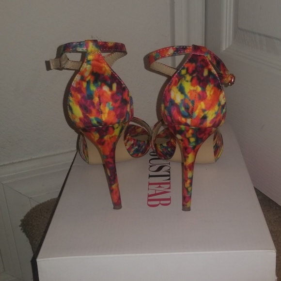 Floral Multicolor Sandal - Picture 2 of 3